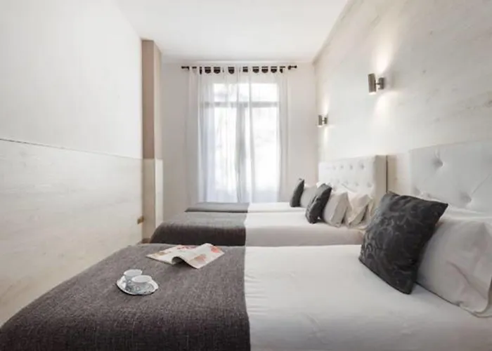 Hotel apartamentowy Rambla108 3*