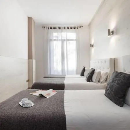 Lejlighedshotel Rambla108 3*