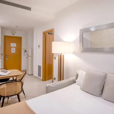 Lejlighedshotel Rambla108 3*