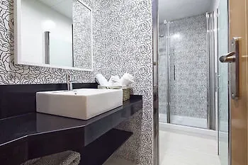 Rambla108 3* 巴塞罗那